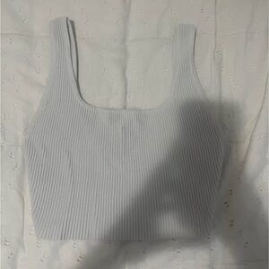 Babaton Ribbed Scoop Crop Tank in Light Gray